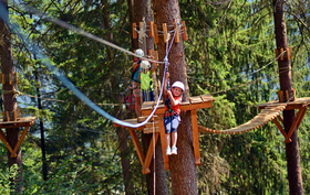 familie_kinderklettergarten_2_foto_cicero_design_druck_gmbh.JPG